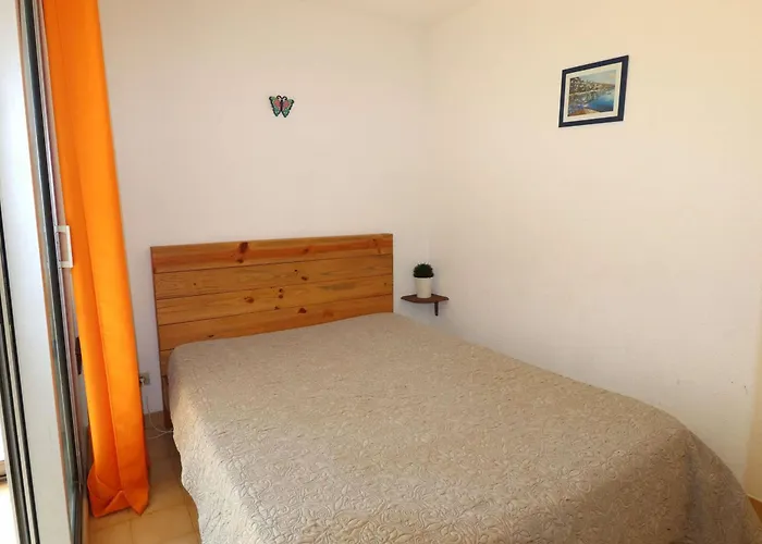 2p Au Grau-du-roi Avec Ascenseur - Fr-1-307-213 Apartamento